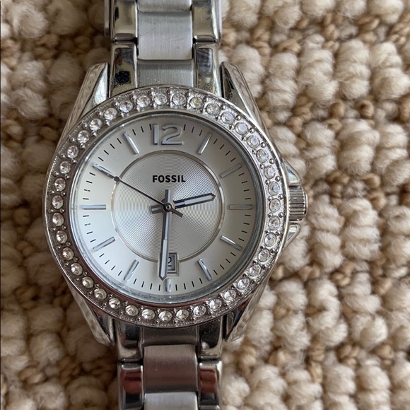 Fossil women’s silver watch main image 4